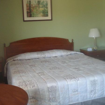 Laguna Lodge Marina Room photo